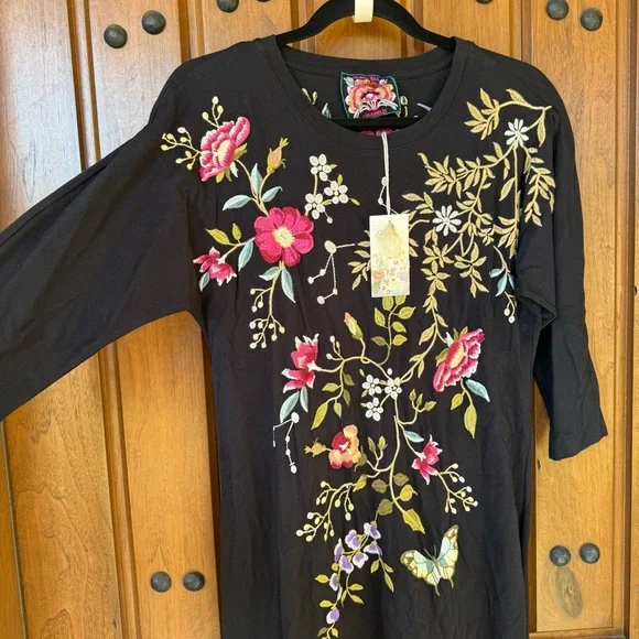 NEW! Johnny Was XS Black Dress with Floral Embroidery NWT RETAIL $198 - Picture 2 of 3